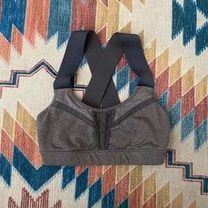 Alo sports bra